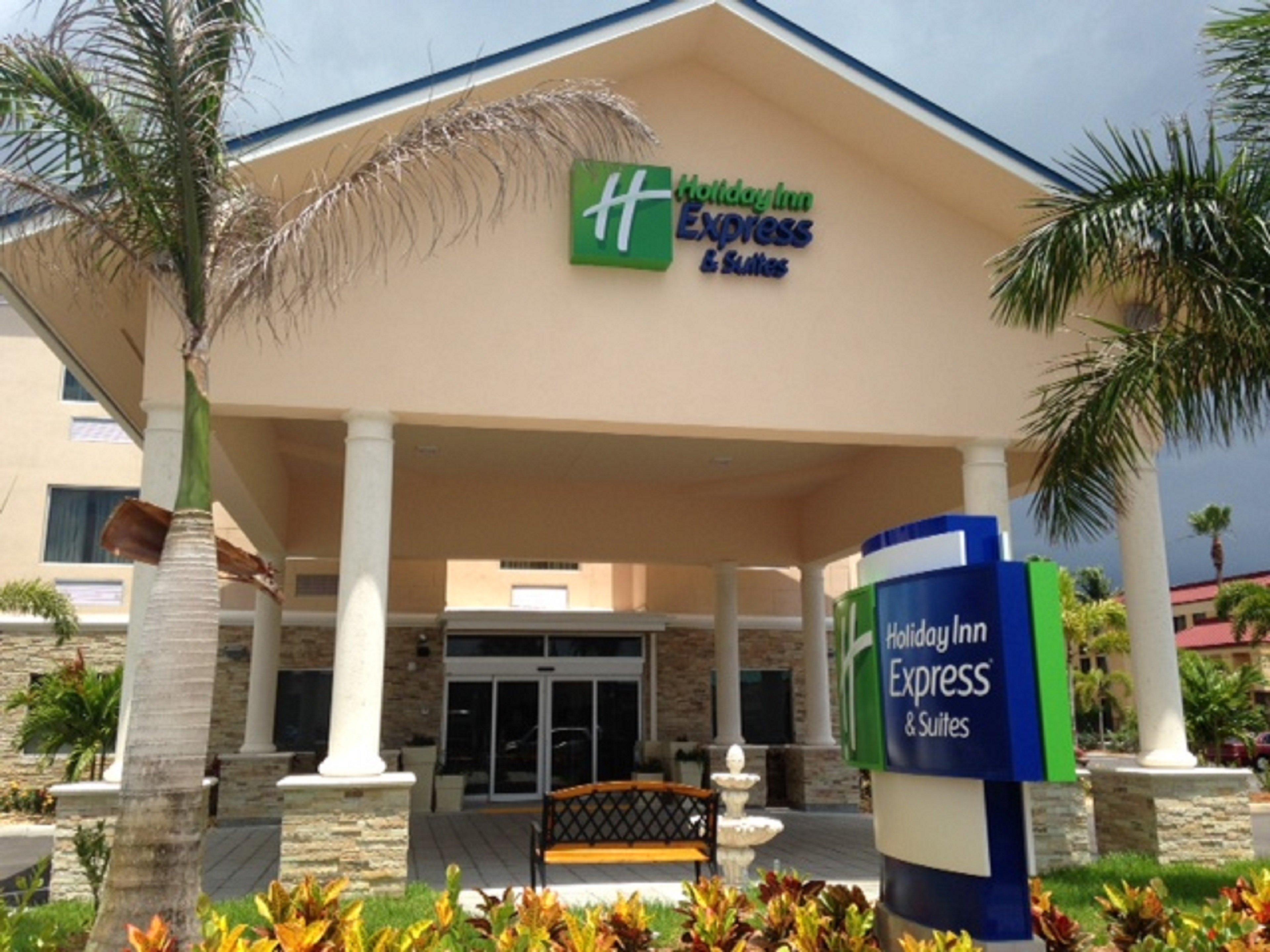 Holiday Inn Express & Suites Lantana By Ihg Екстериор снимка