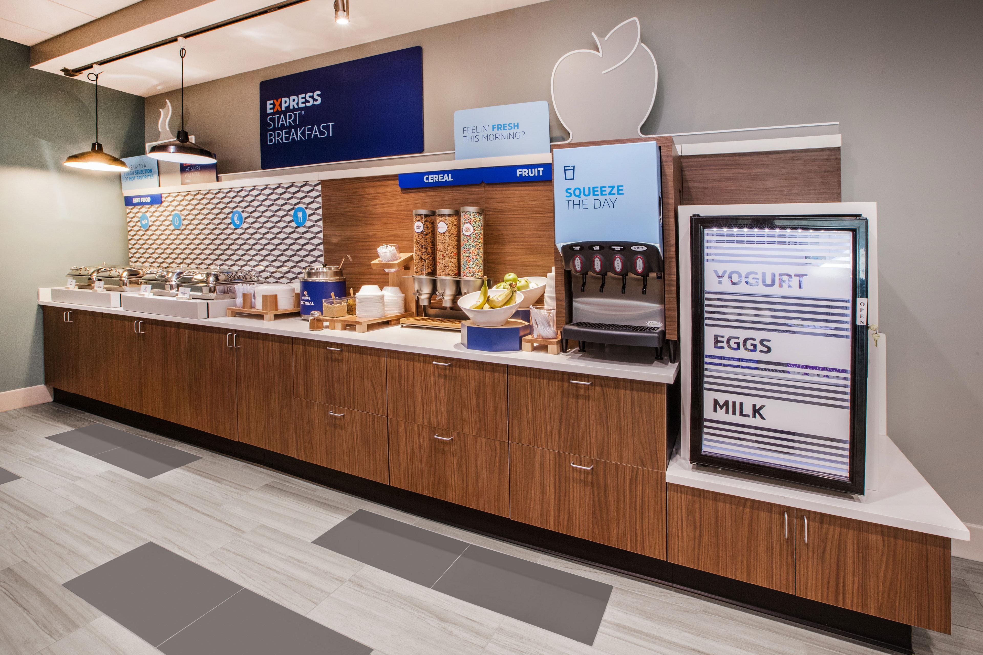 Holiday Inn Express & Suites Lantana By Ihg Екстериор снимка
