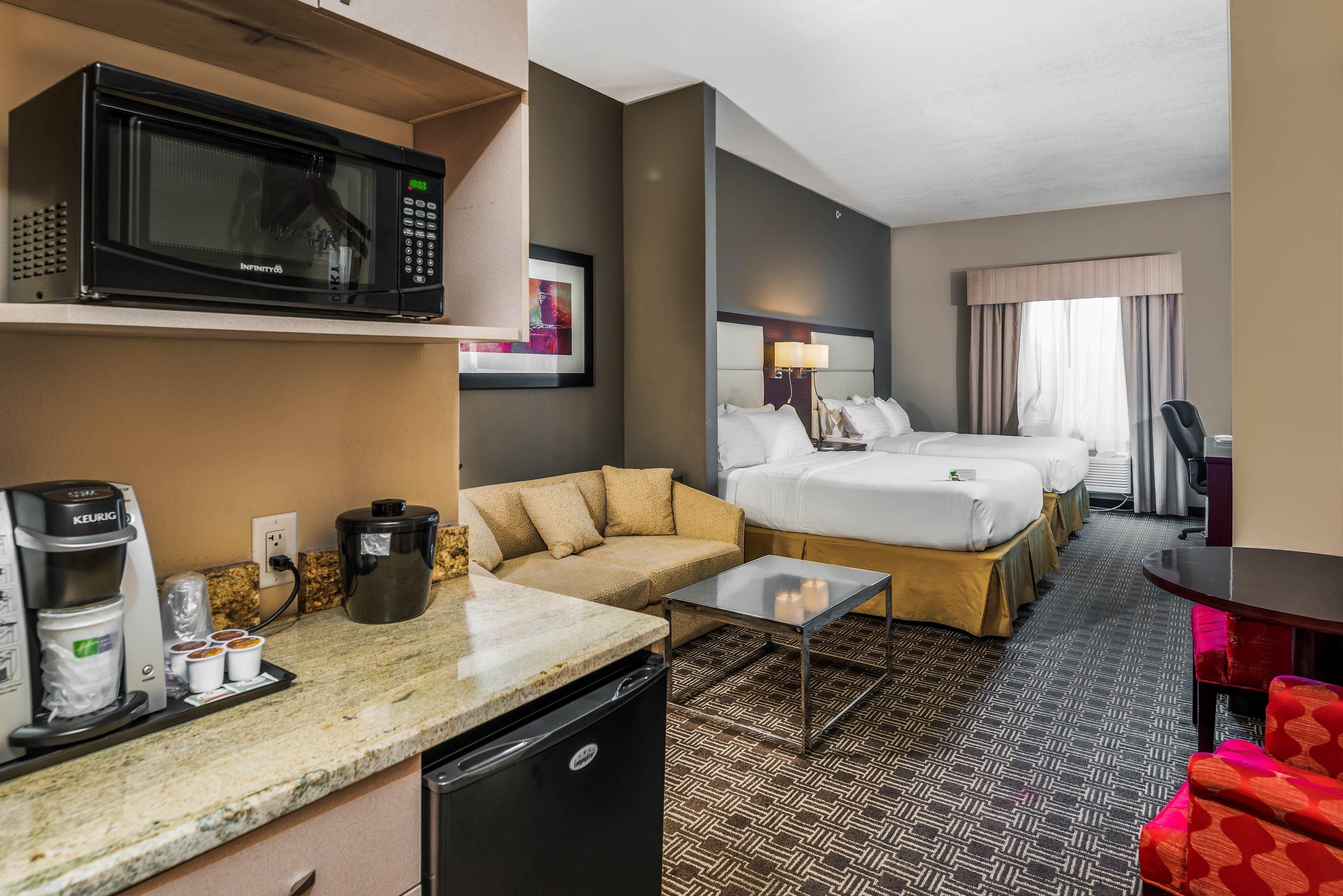 Holiday Inn Express & Suites Lantana By Ihg Екстериор снимка