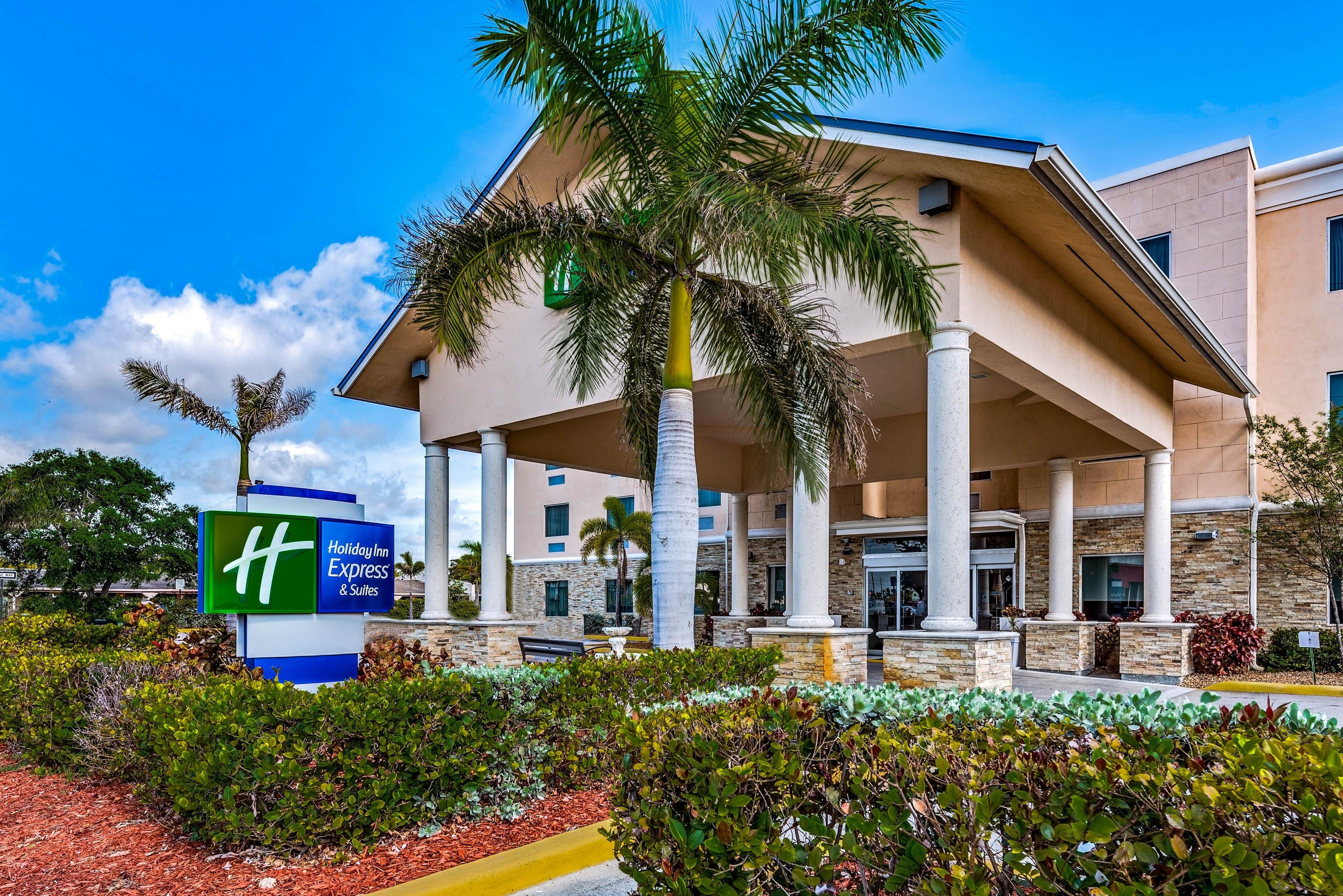 Holiday Inn Express & Suites Lantana By Ihg Екстериор снимка